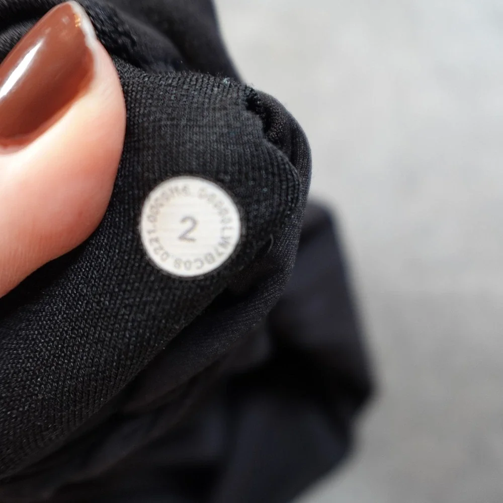 lululemon athletica excellent pre